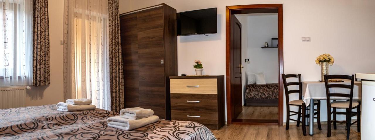 Casa Tofi Vendégház Parajd Kültér fotó