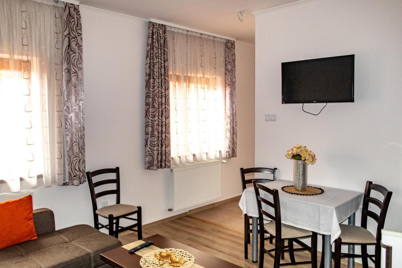 Casa Tofi Vendégház Parajd Kültér fotó
