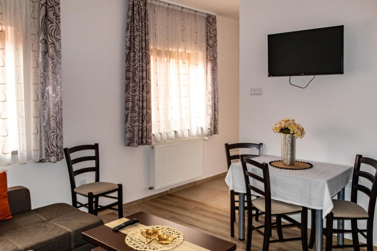 Casa Tofi Vendégház Parajd Kültér fotó